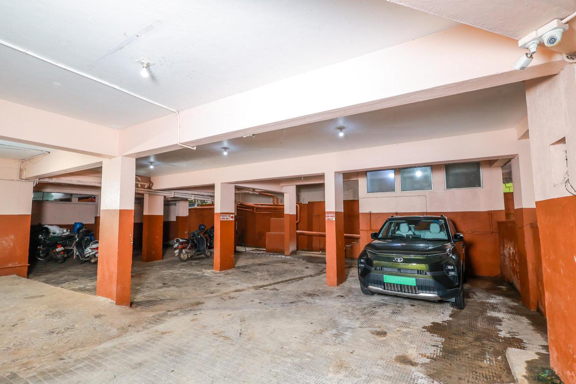 Hotel Janardana Удупи Екстериор снимка